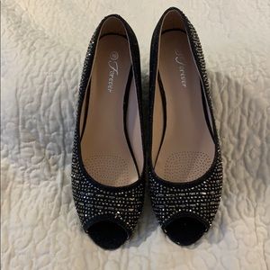 Wedge heel dress shoes